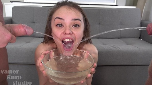 Mia Grandy in Piss - Piss in Mouth - Drink - DP Mia Grandy - Uncensored + Combo